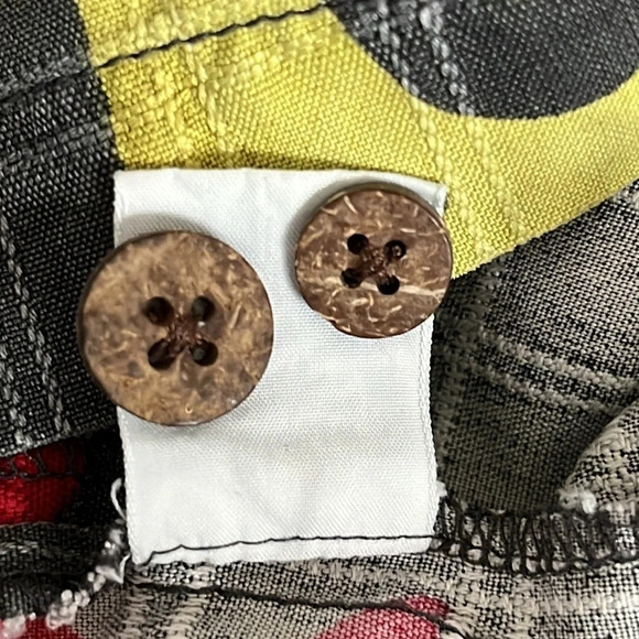 Tommy Bahama 100% Silk Floral Button Front Short Sleeve Shirt - Size Medium - Picture 7 of 8